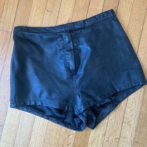 VINTAGE STYLE & CO genuine leather high waist hot shorts